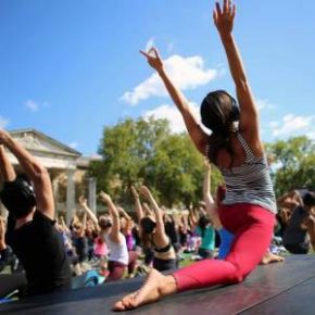 Yogaonthesquare Lululemon yoga Duke of York Square